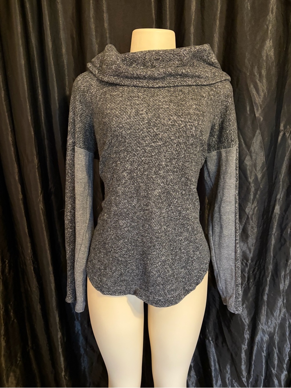 Tommy Hilfiger Heathered Gray Funnel Neck Pullover